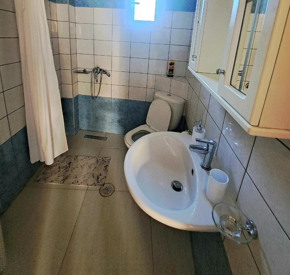 Oleoso Lägenhet Igoumenitsa Exteriör bild
